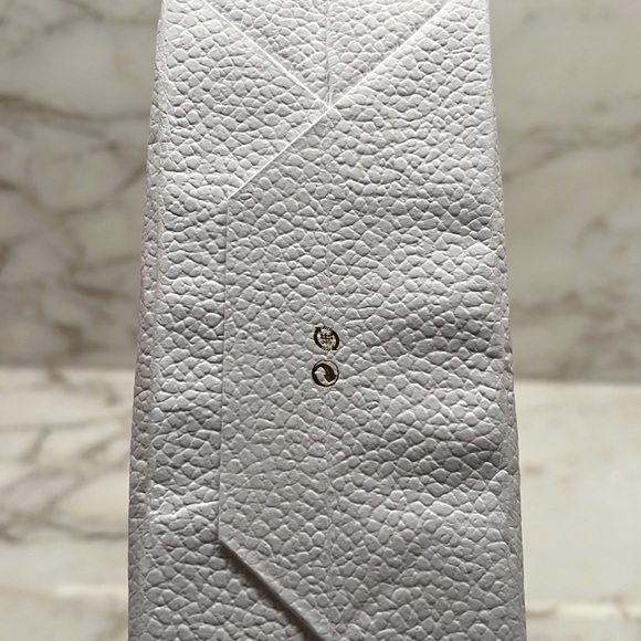 Dior Shopping Bag & Ribbon - Picture 6 of 8